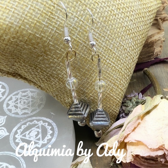 Vintage style aura quartz and silver long dangle earrings - Picture 1 of 1